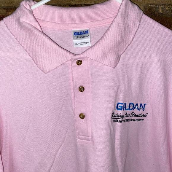 Gildan Pink Logo Polo Shirt Men’s Size 2XL - Picture 2 of 6